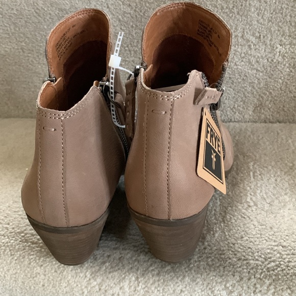 NWT FRYE TAN SUEDE BOOTIES - Picture 4 of 6